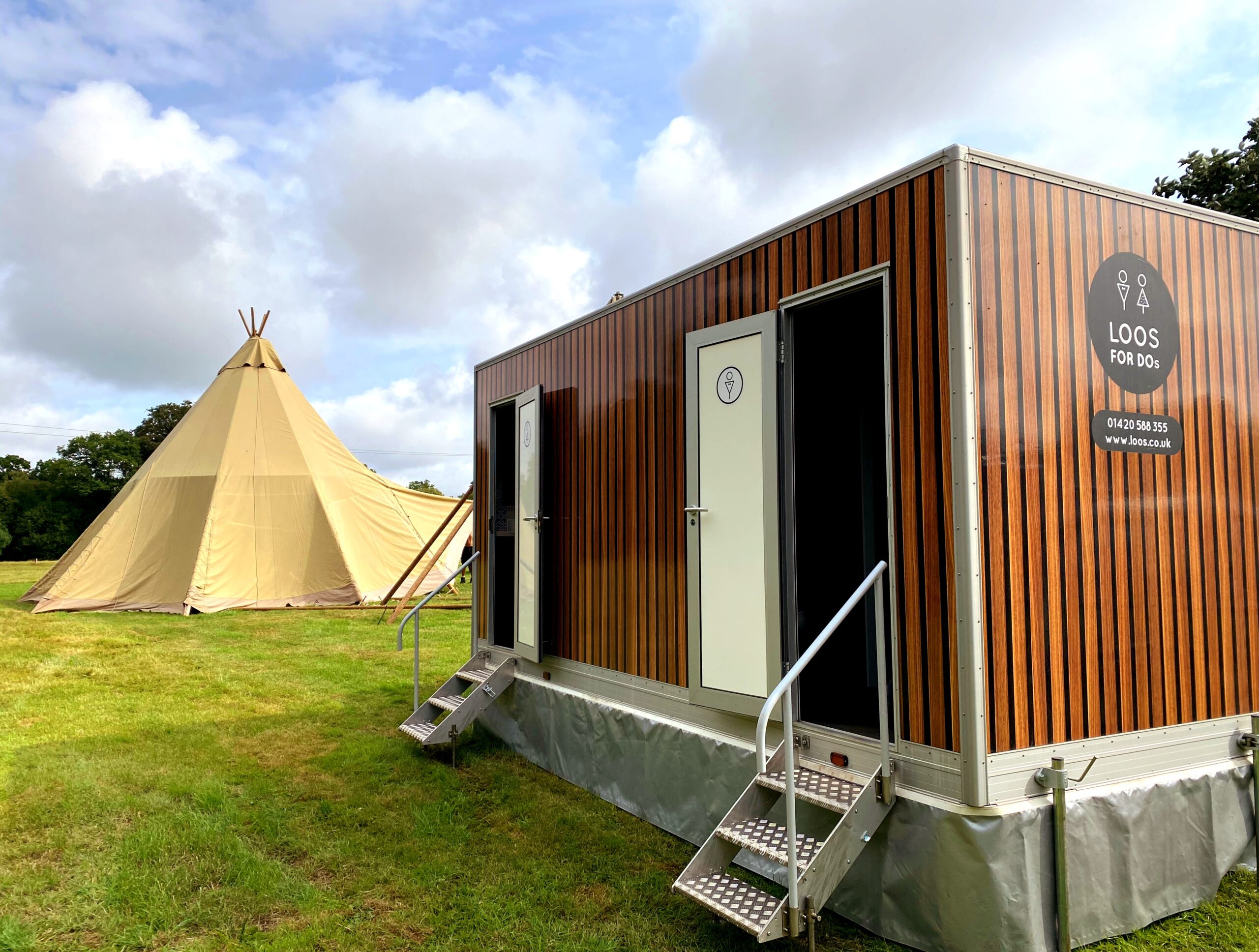 Summer loos