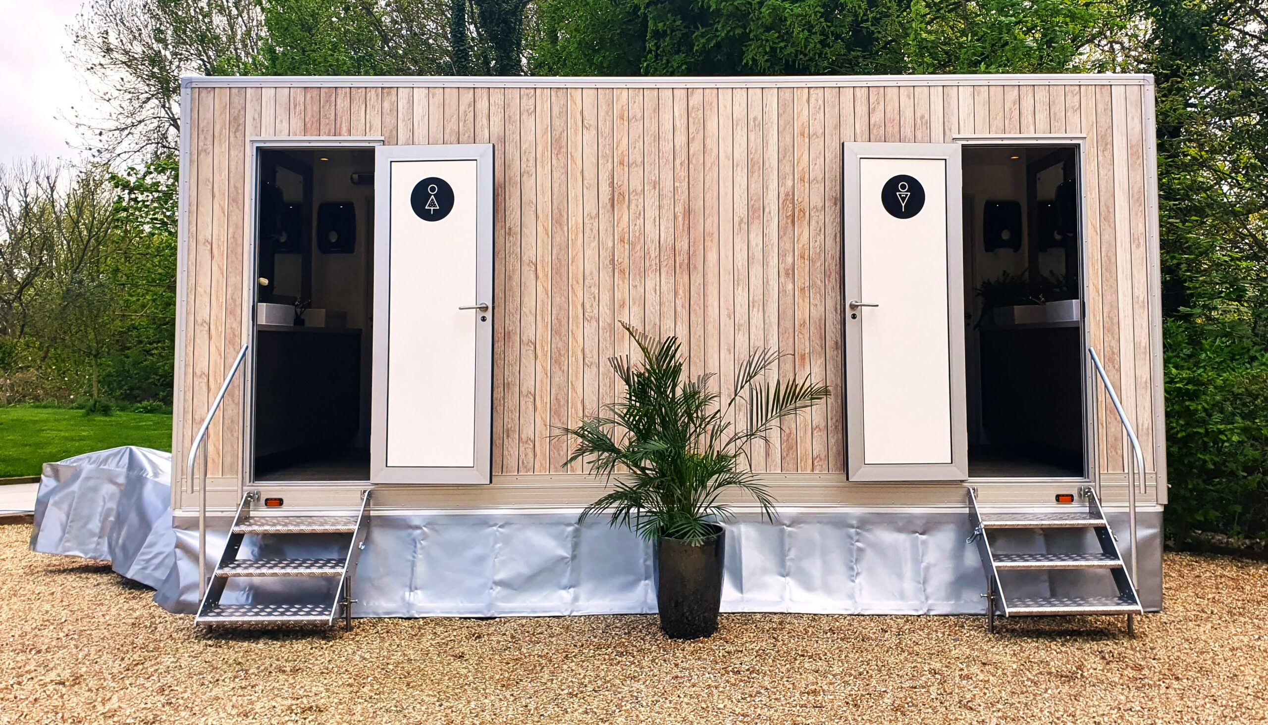 3+1 Contemporary Trailer
